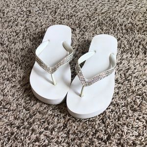 Crystal Flip-flops